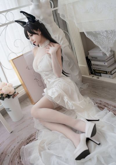 《职场妻子的出轨》女主角是谁_1080免费播放