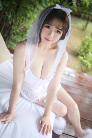 不戴乳罩的丰满已婚妇女2_蓝光日韩电影在线