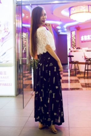 美丽的小蜜蜂4娃娃脸_720最新电影在线观看