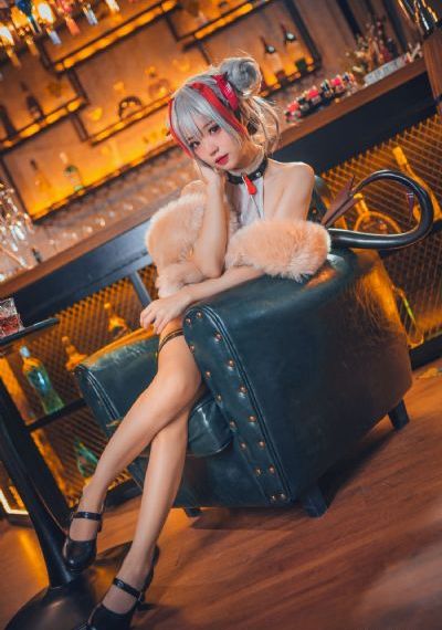 年轻女教师电影_高清在线观看视频